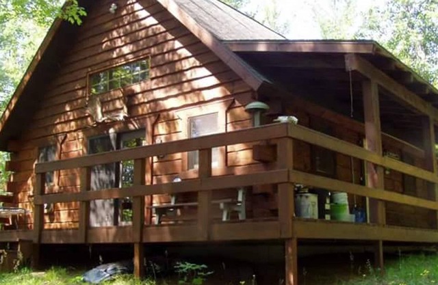 Woody's Cozy Cabin sur le Menominee