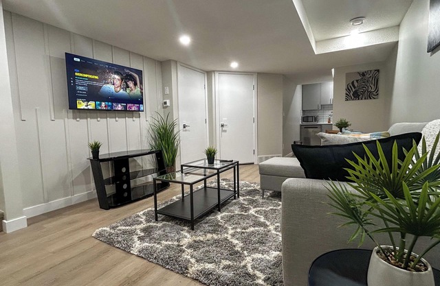 Work, Rest & Exercise | Calgary suite | Near Airport & Banff Route