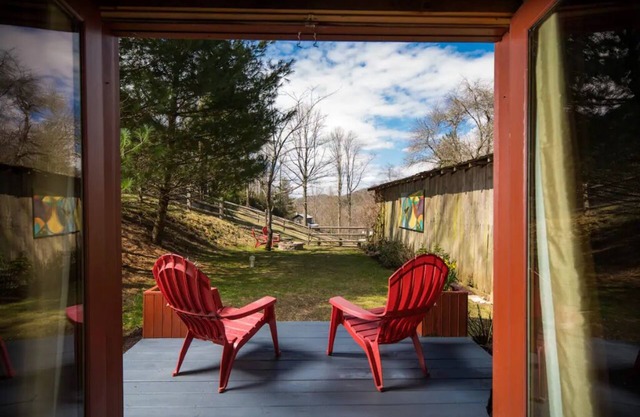 World-Class Hiking by day. Hot Tub by Night