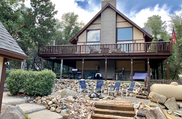 Belle maison au milieu de la forêt nationale à Prescott AZ
