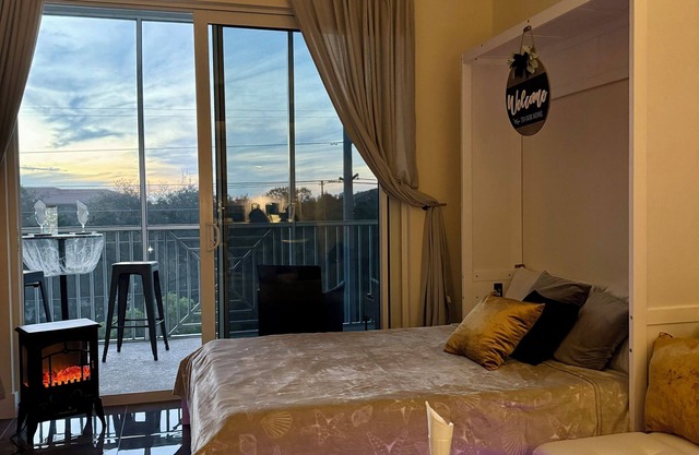 Wow! Cut the ribbon! Brand new! Golf and Beach. Stylish and close to everything!