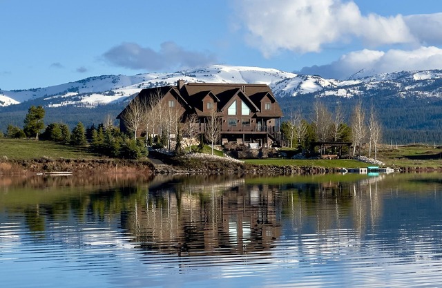 WOY* 6Br, 5Ba, Sleeps 14, Waterfront, Private Boat Dock, Wifi