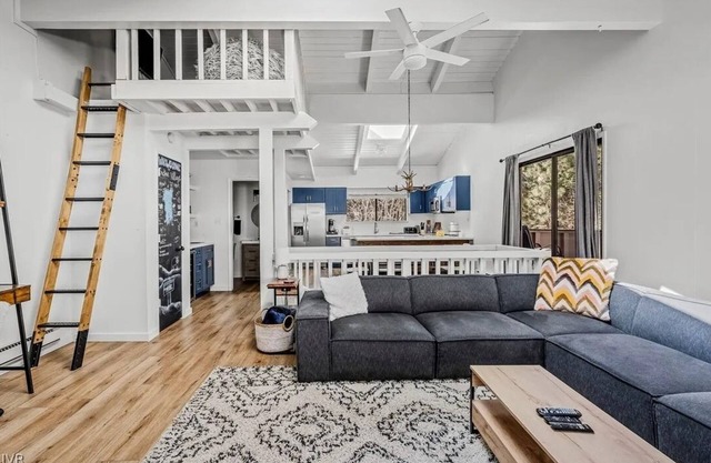 Close to Lake / Nature Retreat!