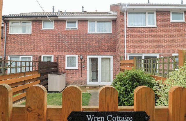 WREN COTTAGE, pet friendly, country holiday cottage in Weymouth