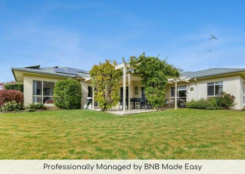 Wren Hill - Dreamy Home with Spectacular Views