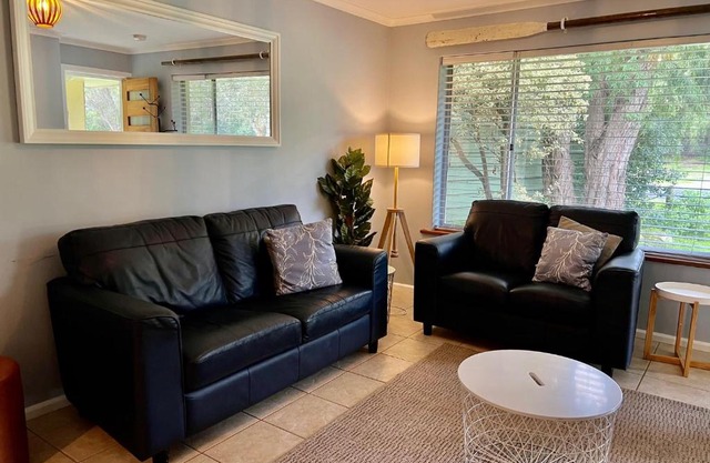 Wrentree - Pet Friendly Inside 26B Laurel Tce