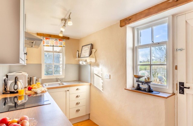 Wuggle - One Bedroom House, Sleeps 2