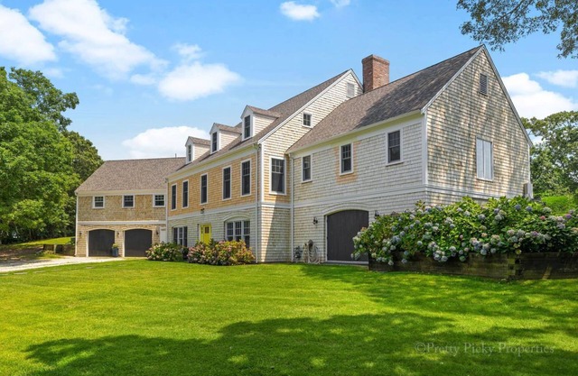 Wychmere Heights: 003-HK Magnificent Harwich Port Estate, Heated Pool, Walk to Beach & Village