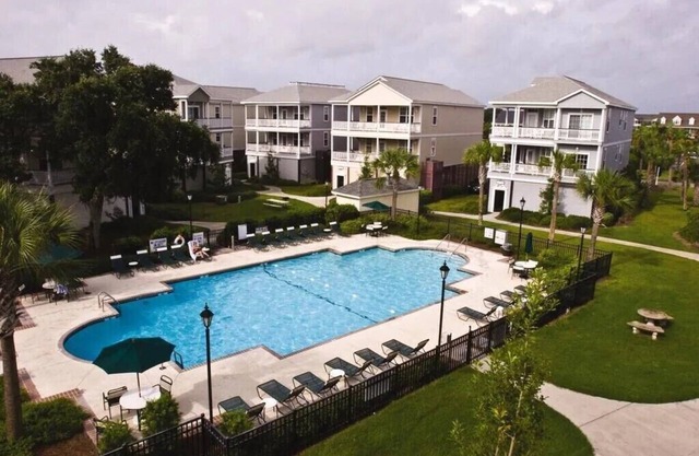 Wyndham Ocean Ridge 2 bedroom deluxe condo with a full kitchen