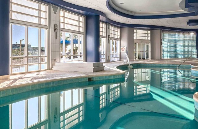 Wyndham Ocean Walk on Daytona Beach!! Next door shopping and restaurants.