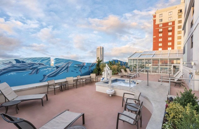 Wyndham Skyline Tower 2 BR / Walk to the Boardwalk, Restaurants, and Casinos!