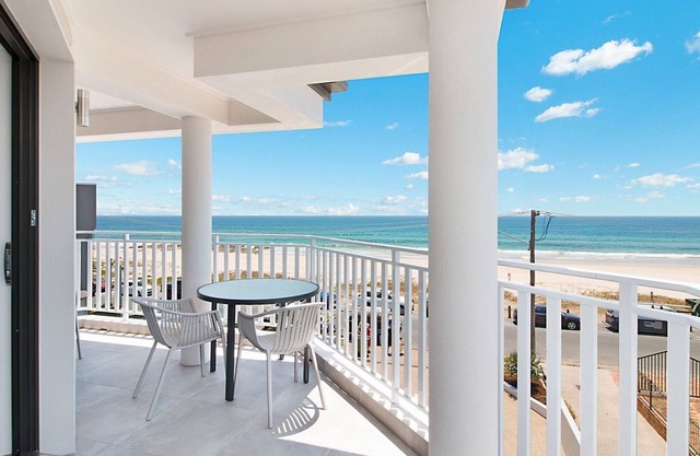 Xavier Dunes 5 - Tugun Beachfront