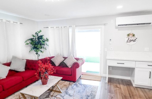 XLNC HOUSE Gillespie 2b1b 20 min to dtown/airport