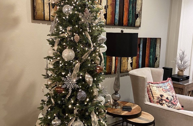 ** A + LUXURY - AmaZing & SKI IN / SKI OUT Tranquil Setting / 1 blk Main St / PEAK 9 / Pool