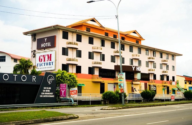 Y Hotel