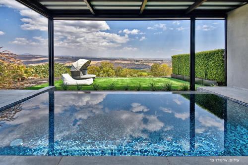 Y HOUSE SUITES