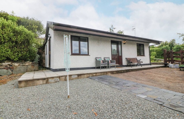 Y STABAL, pet friendly, with a garden in Llanrwst
