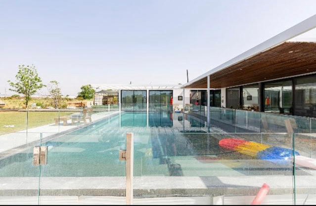 YalaRent Estate Zafriyya with private pool & jacuzzi