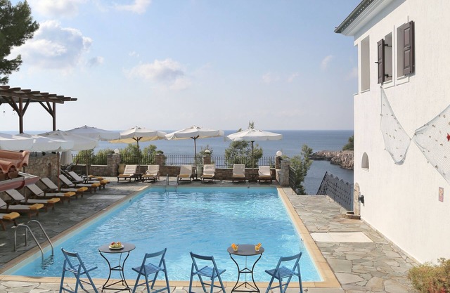 Yalis Hotel