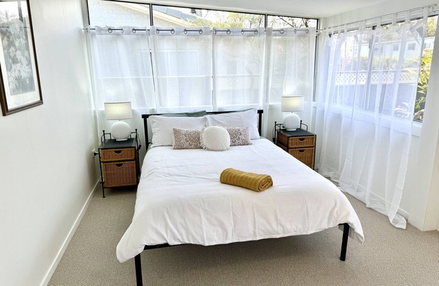 Yamba Fishing Cottage! 3 bed, A/C, Ideal location, WiFi +++