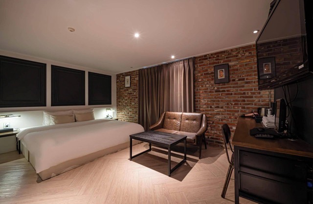Yangsan Deokgye Yuna Hotel
