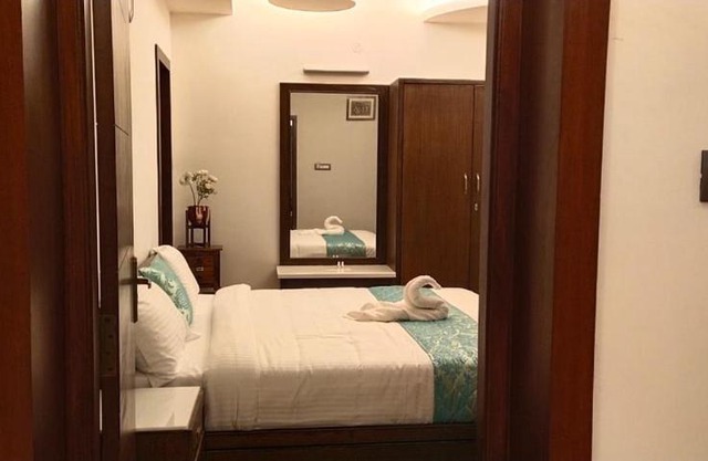 Yashini Home Stays