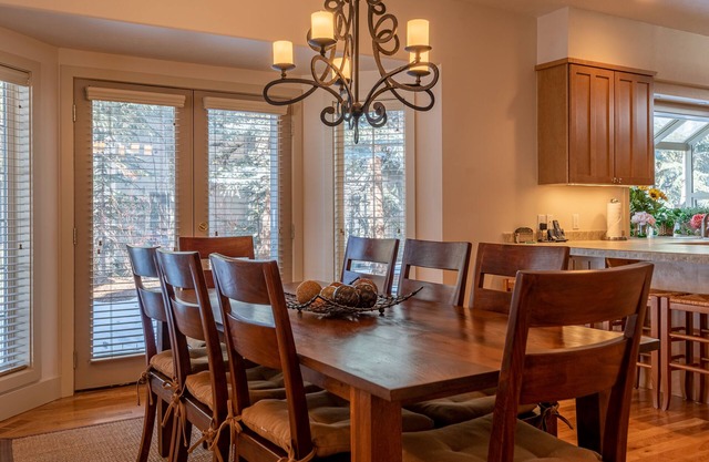Maison privée avec chambre pour toute la famille et accès au bain à remous Elkhorn