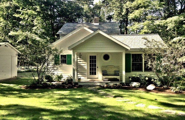 Toute l'année Crystal Lake cottage, 4br récemment rénové / 1BA, w / plage semi-privée