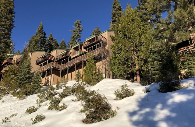 Year round vacation location - Enjoy great water sports, fishing and more!