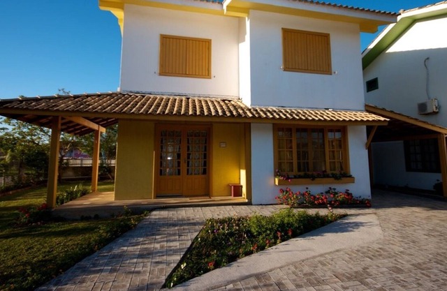 Yellow House - 2 suites dans le centre