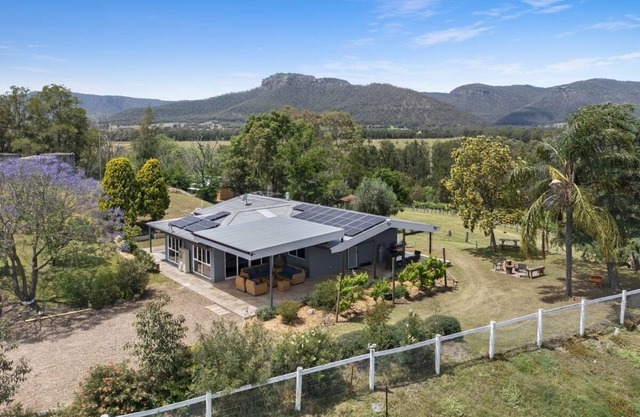 Yellow Rock Cottage - Broke