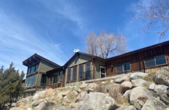 Yellowstone Riverview Cabin - 4BRs w/ Stunning Mountain Views!