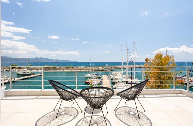 Yin & Yang Studio, Marina Hideout in Kalamata (B3)