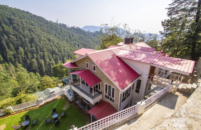 YOGA ET MEDITATION HIMALAYAN RETREAT