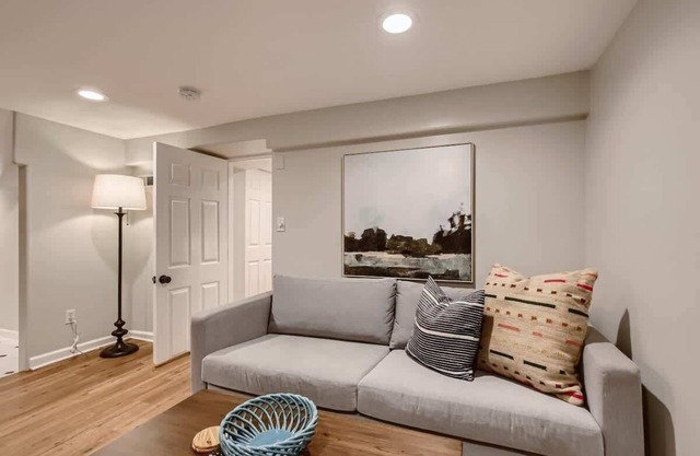 York by Modern Midstay / 3 Blocks to Cheesman #NYB