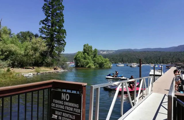 Yosemite Sunset Cottage, sunset/sunrise views, covered patio, BBQ, fire pit