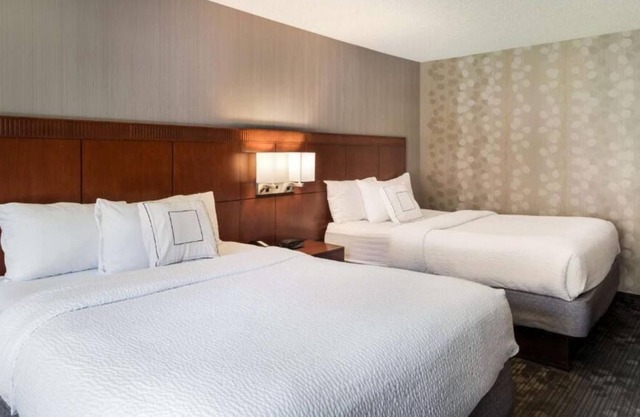 You Found it! 2 Modern Units Near Huntington Beach, Pet-friendly, Outdoor Pool!
