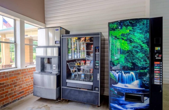 You found it! Close to it All! Pet Friendly Property, Close to Rock City Gardens