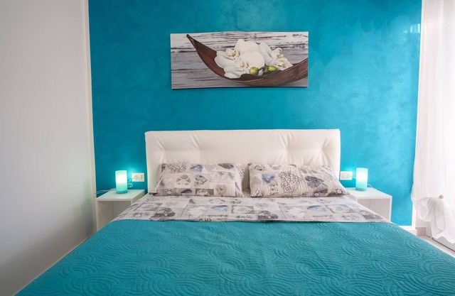 JEUNE APPARTEMENT SUR LA PLAGE DE SAN MAURO MARE