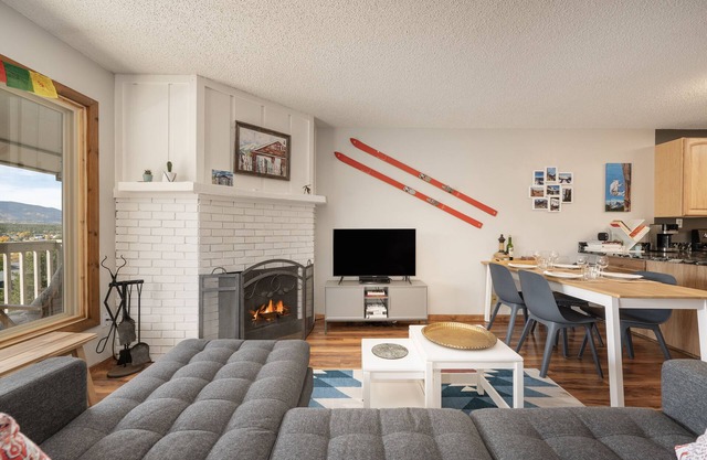 Young-Family Friendly Condo in Super Central Location