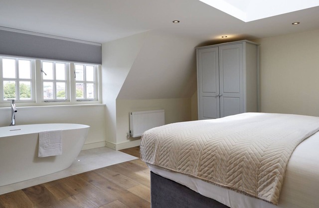 Your Apartment | Bristol Redcliffe Parade - No.3