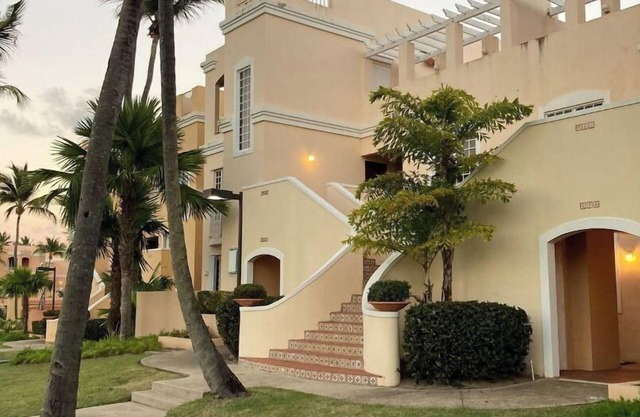 Your Caribbean home: stylish space, stunning views