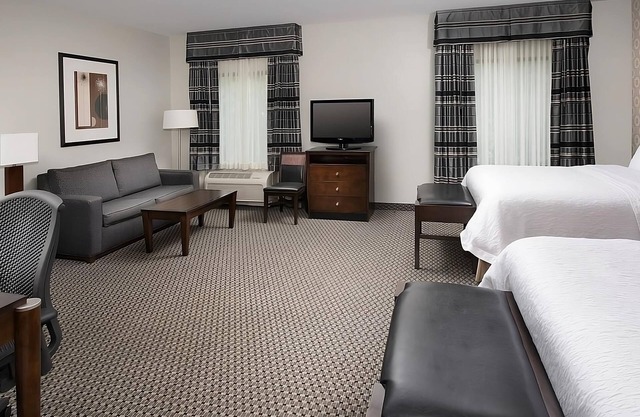 Your Escape to Comfort! Indoor Pool, Free Breakfast, Pets Allowed, Free Parking!