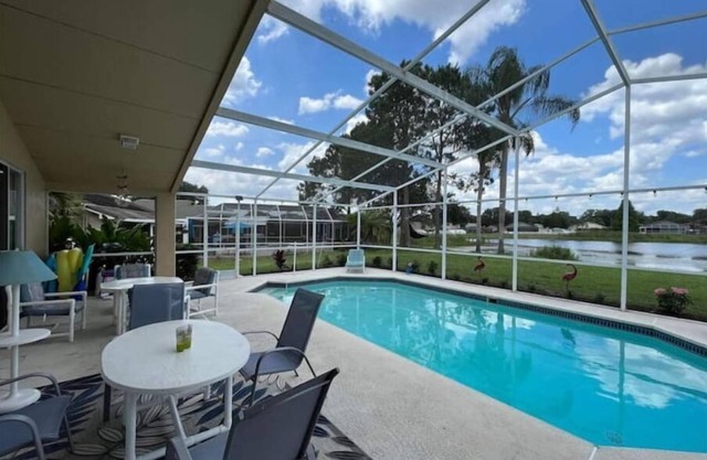 Your Florida Oasis with an Int'l touch. Now accepting Snowbird reservations!