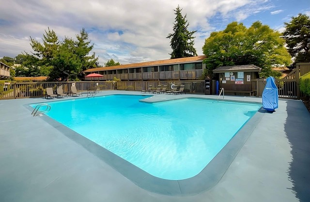Your Home Away From Home at Red Lion Hotel Bellevue! Pet-Friendly Property