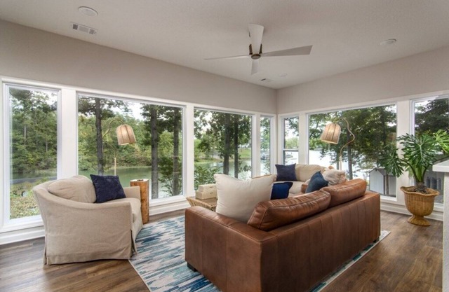 Your Lake Balboa Oasis: Luxury Meets Nature