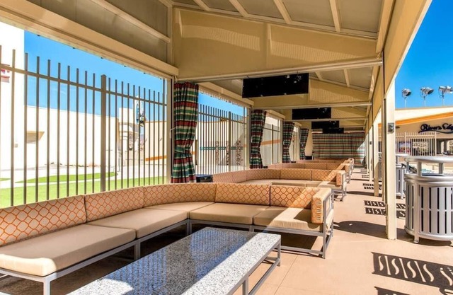 Your Laughlin Adventure Starts Here! 2 Spacious Units, Onsite Dining, Gambling!