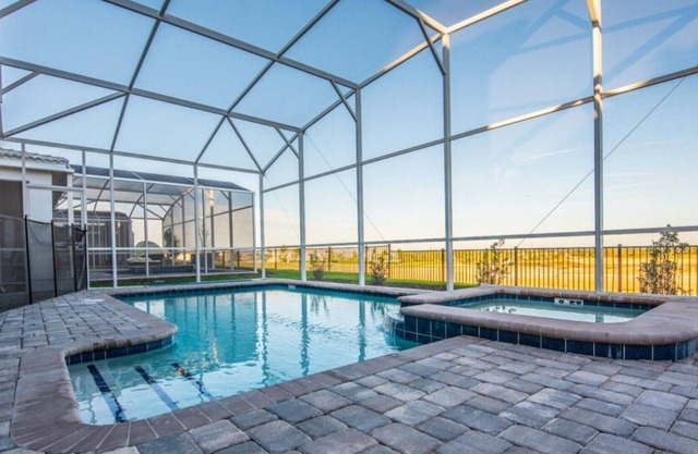 Beautiful Villa with Private Pool, Close to Disney, Orlando Villa 1553