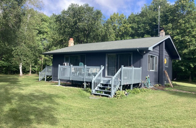Your Own Private Resort on Woman Lake!