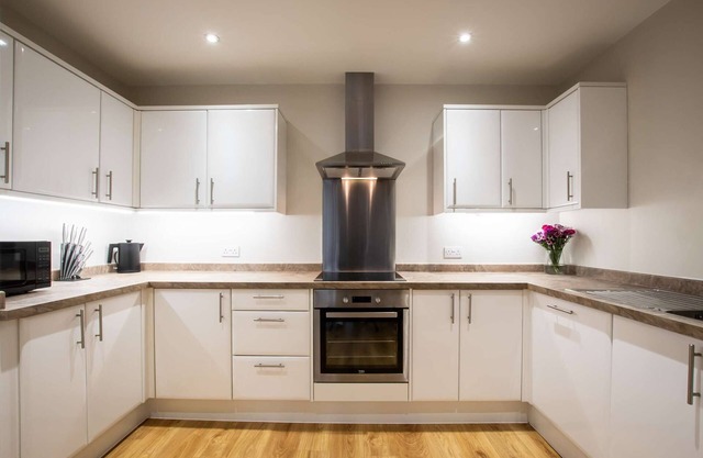 Your Perfect 2BR Apt in the City